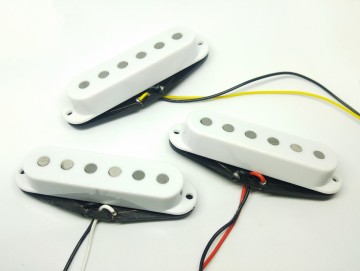 FOTO Set Pickup Artigianali STA56 Made In Italy Per Stratocaster 52mm