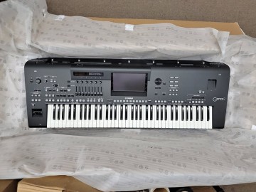 FOTO Yamaha Genos2 76-key, Yamaha Genos 76-Key , Yamaha Tyros5 76-Key , Yamaha MODX8+, Yamaha Montage 8