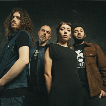 Foto band emergente Stone Cross Garden