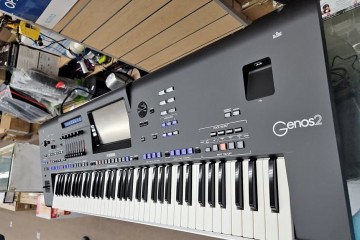 FOTO Yamaha Genos2 76-key, Yamaha Genos 76-Key , Yamaha Tyros5 76-Key, Yamaha PSR-SX900, Yamaha PSR-A5000