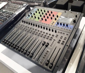 FOTO Mixer Streaming, Mixer Digitali, Interfacce Audio, Mixer Sommatori, Mixer Amplificati, Mixer Di Line