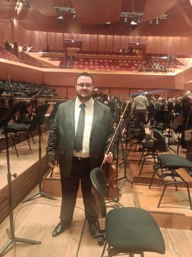 FOTO Insegnante Di Violino, Pianoforte, Teoria Della Musica E Solfeggio